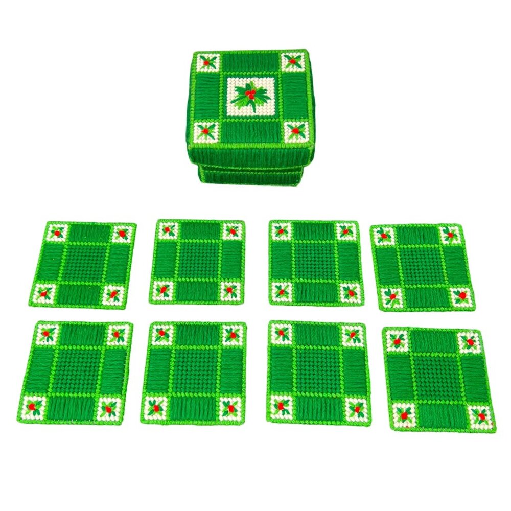 Handmade Green Yarn Coaster Set & Box Container Christmas Berries Holly